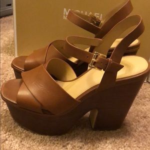 Michael Kors 1970 disco flower child heeled wedges